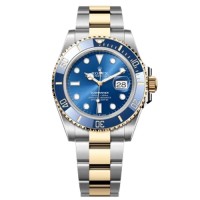 Rolex Oyster Perpetual Submariner Date 18K Yellow Gold