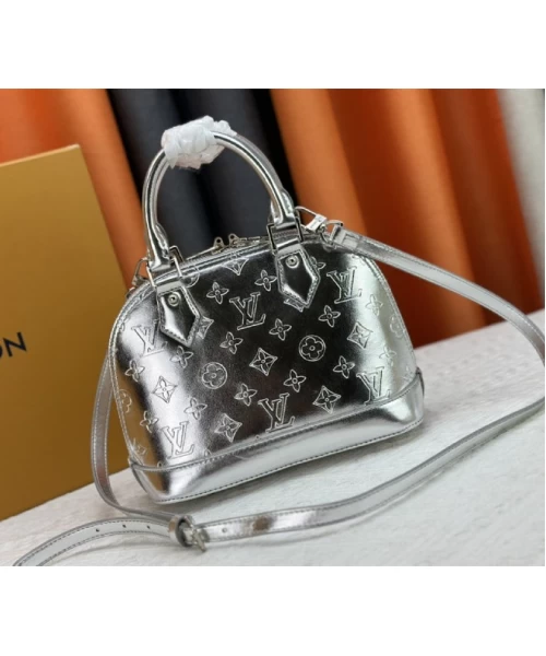 Louis Vuitton Other Monogram Canvas Alma BB